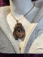 Medalhão romano em bronze feito à mão