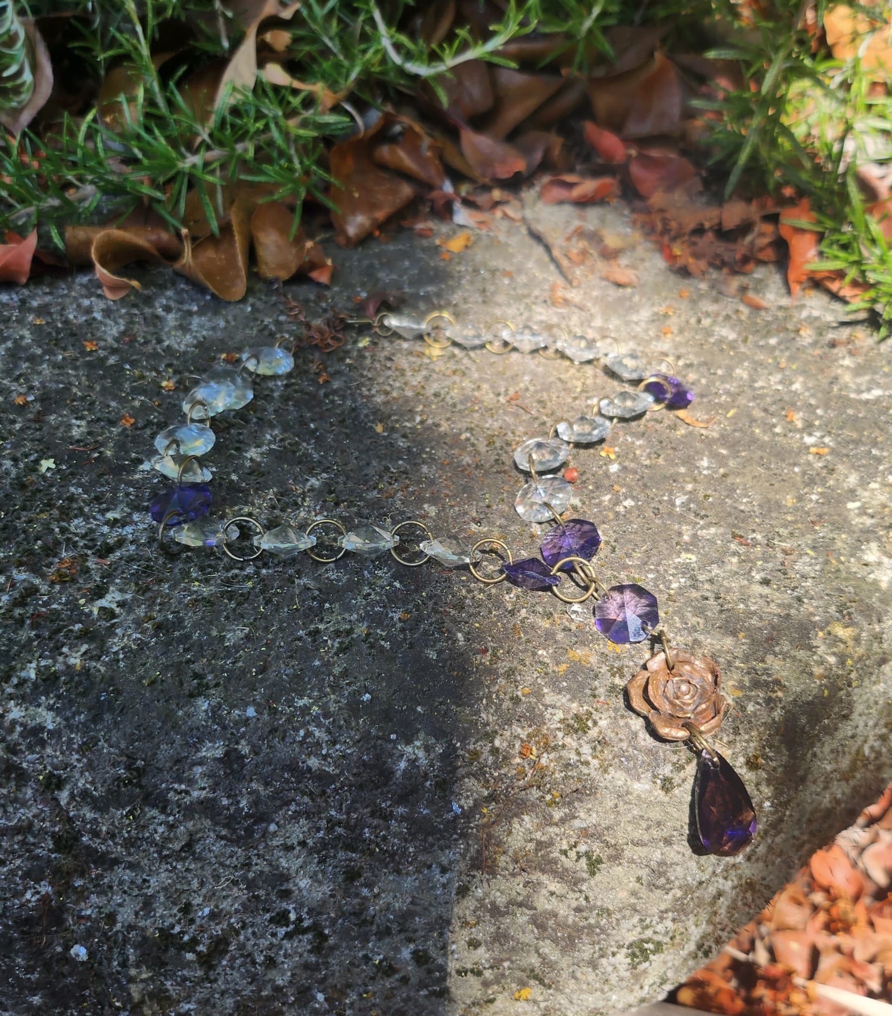 Collar Jardín de Medianoche – Collar de bronce hecho a mano