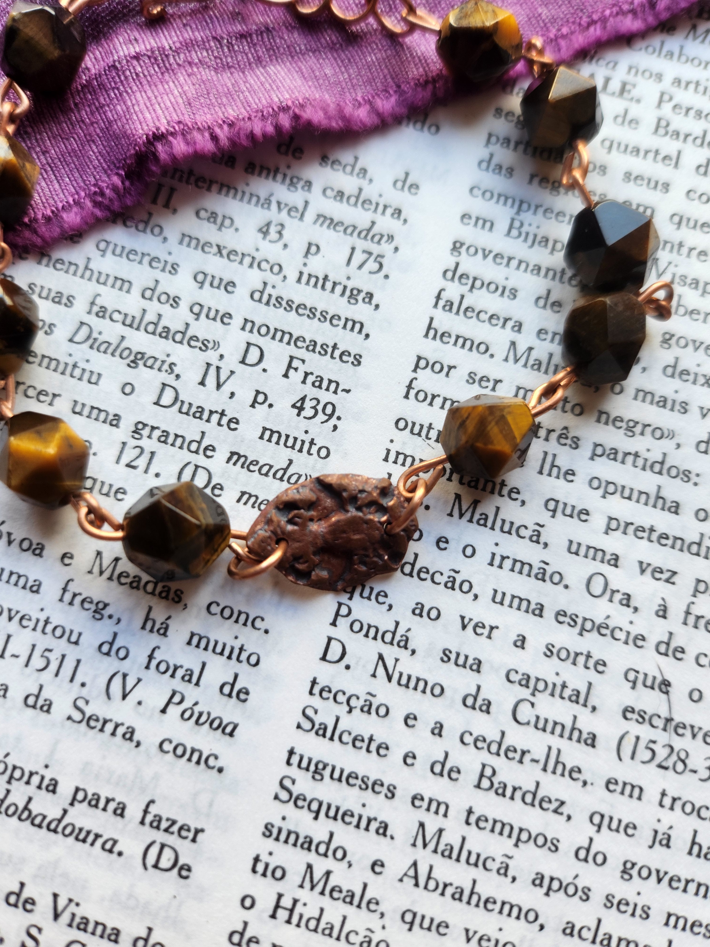 Colección Barroca Mística - Pulsera de Ojo de Tigre y Cobre