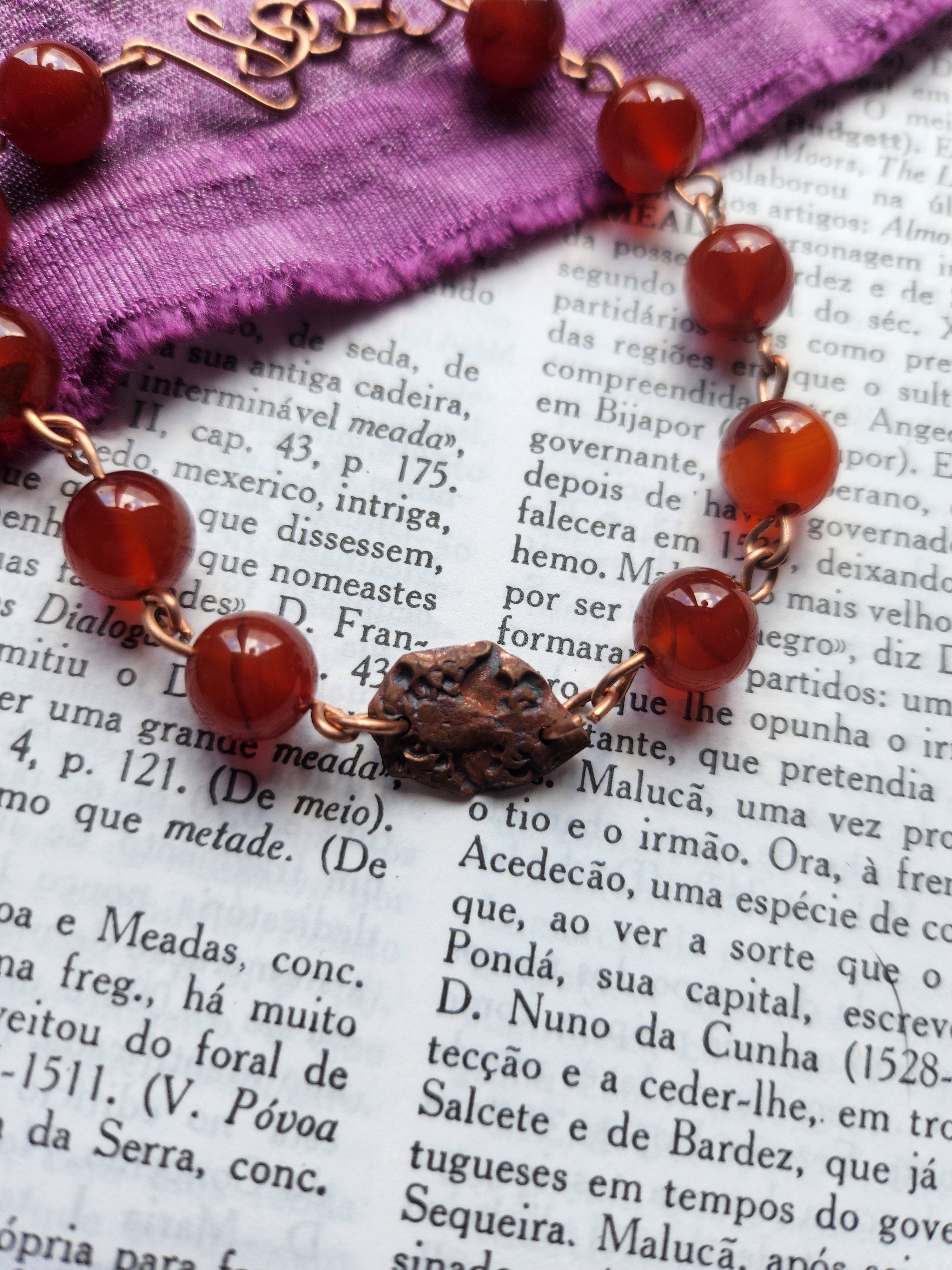 Colección Barroca Mística - Pulsera de Cornalina y Cobre